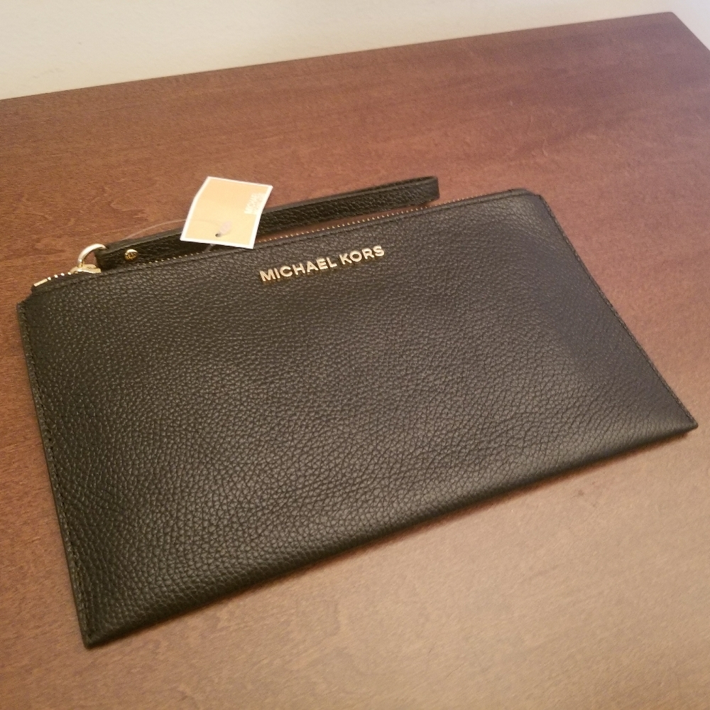 Michael Kors Clutch/Wristlet - Picture 2 of 6